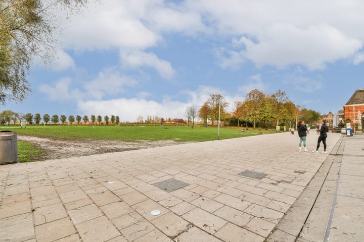 Photo 17 of Spaarndammerstraat 28-A