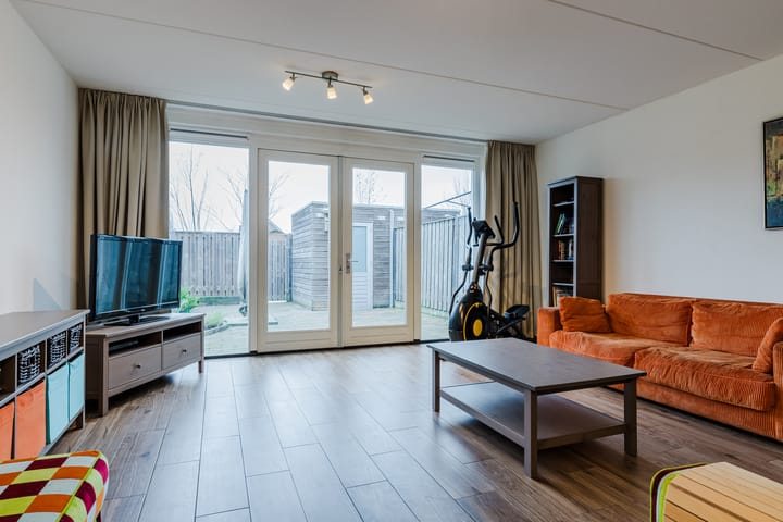 Photo 2 of Dokter van de Kolkstraat 26