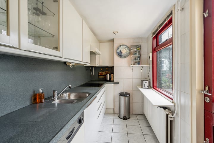 Photo 19 of Arnold Hoogvlietstraat 40