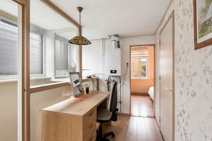 Photo 24 of Arnold Hoogvlietstraat 40