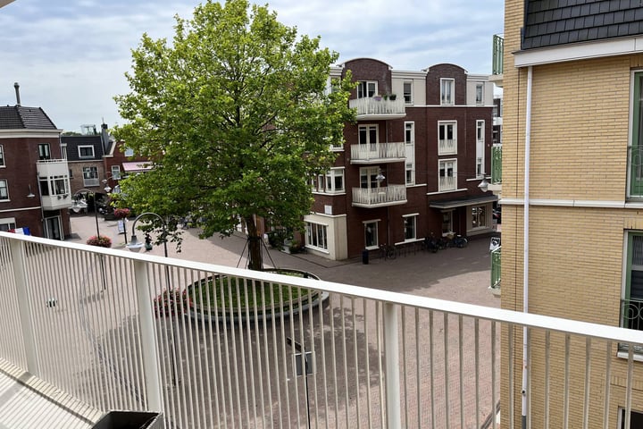 Bekijk foto 10 van Damstraat 57