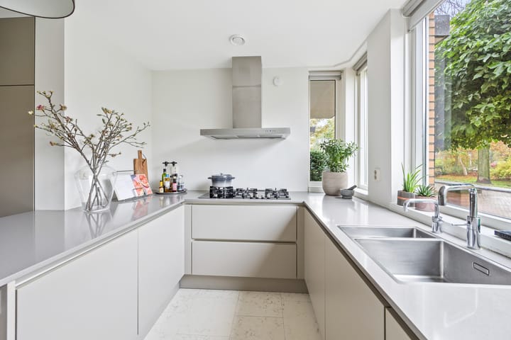 Foto 19 van Aart van der Leeuwkade 128