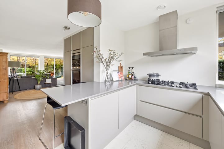 Foto 20 van Aart van der Leeuwkade 128