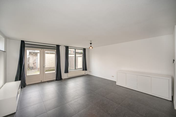 Foto 2 van Bataviastraat 72