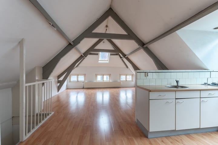 Foto 3 van Van Oldenbarneveltstraat 146-B04