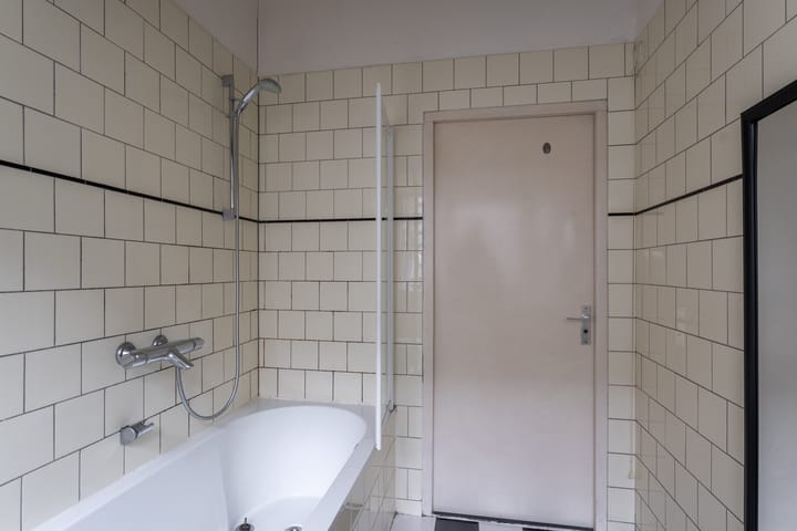 Foto 15 van Van Oldenbarneveltstraat 146-B04