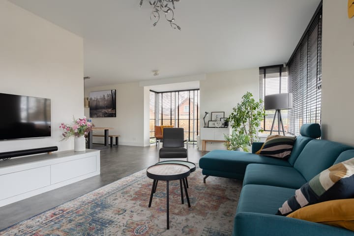 Foto 10 van Van Houtenlaan 2