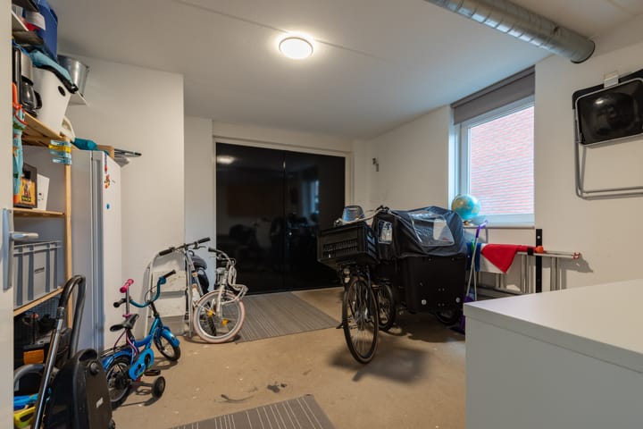 Foto 50 van Van Houtenlaan 2