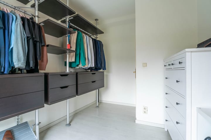 Foto 18 van Leliestraat 44