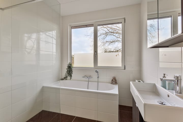 Foto 21 van Vredelaan 63