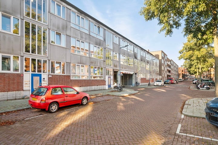 Bekijk foto 1 van Frans Bekkerstraat 76-A