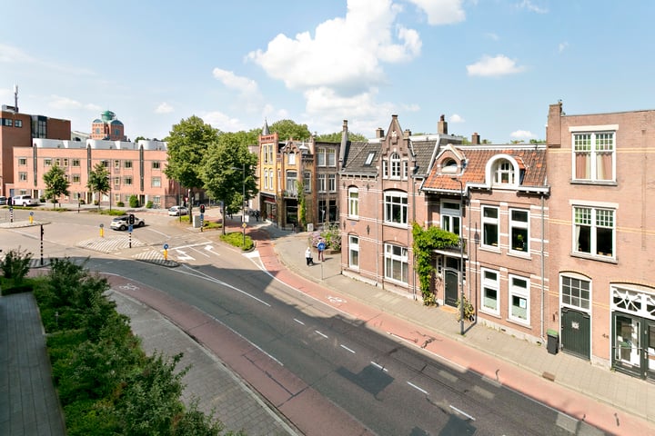 View photo 33 of Emmaplein 67