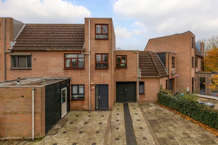 Foto 1 van Izmirerf 13