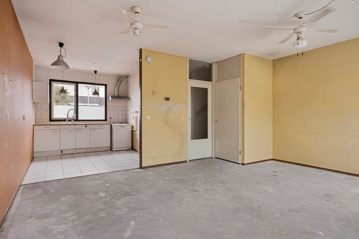 Photo 10 of Heeswijkstraat 3