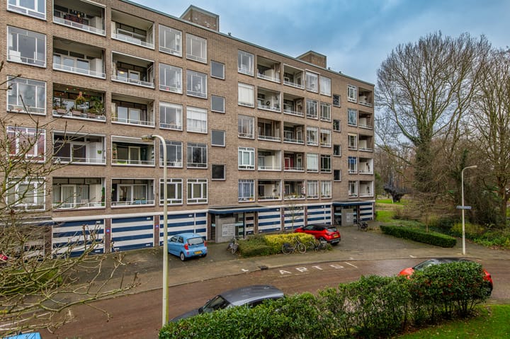 Photo 7 of Parelmoerhorst 328