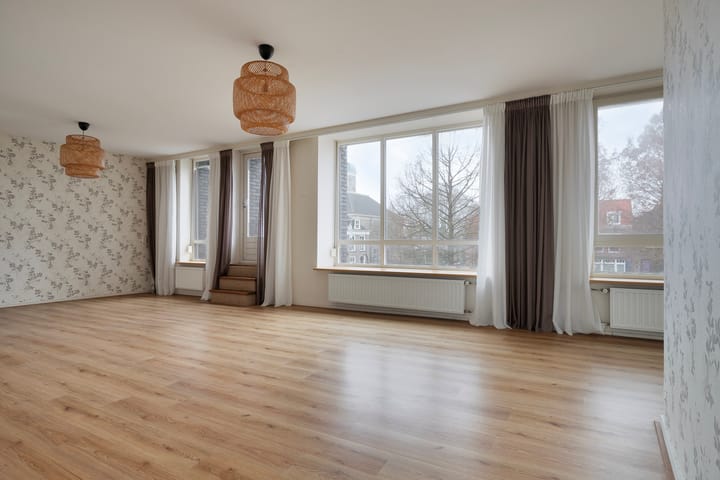 Photo 6 of Oostvoorstraat 29-A