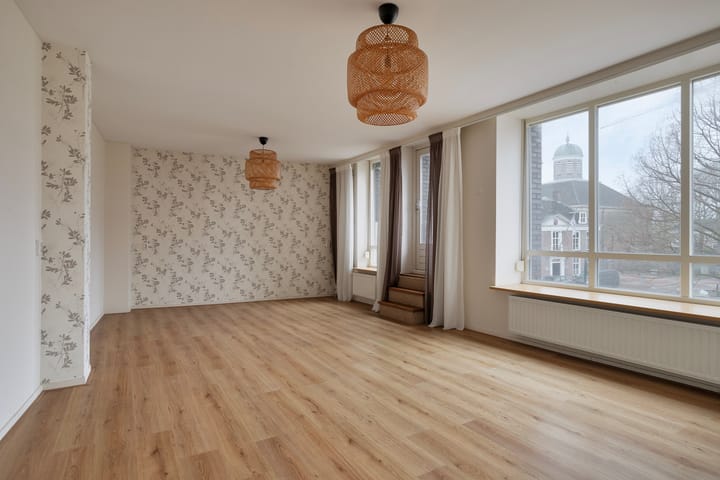 Photo 7 of Oostvoorstraat 29-A