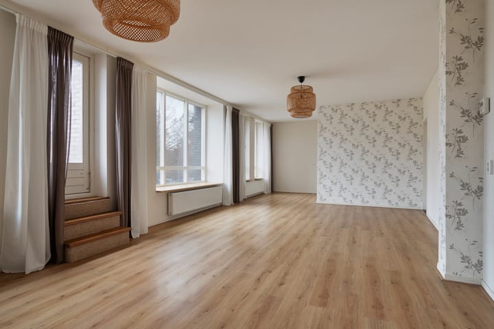 Photo 8 of Oostvoorstraat 29-A