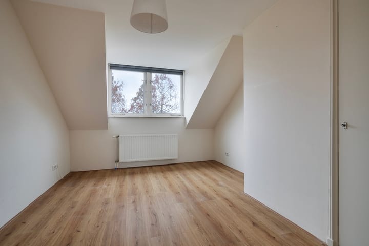 Photo 27 of Oostvoorstraat 29-A