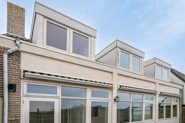 Photo 35 of Oostvoorstraat 29-A