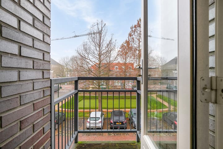 Photo 36 of Oostvoorstraat 29-A