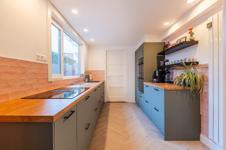 Photo 9 of Oscar Leeuwstraat 18