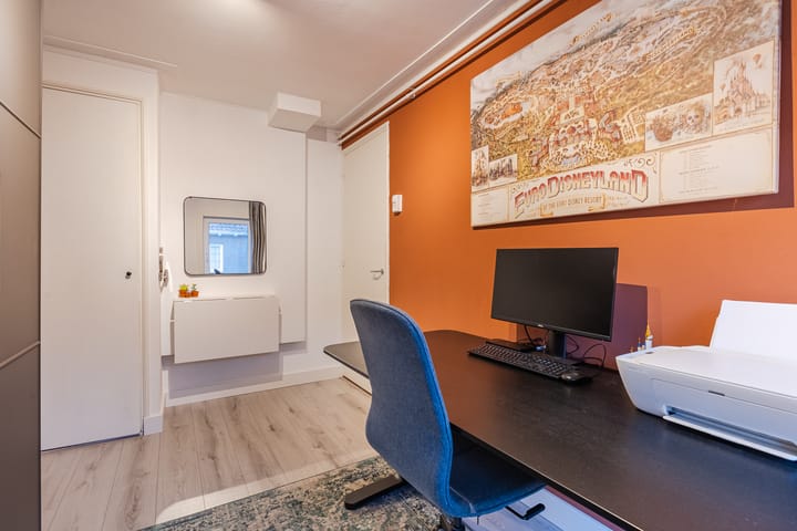 Photo 19 of Oscar Leeuwstraat 18