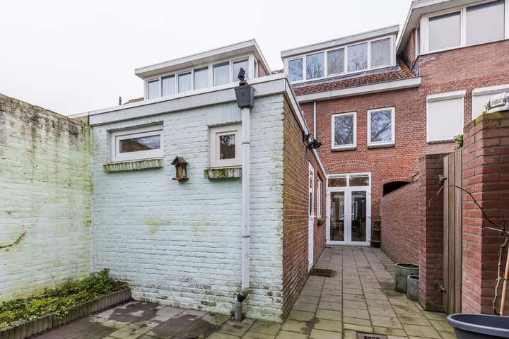 Photo 26 of Oscar Leeuwstraat 18