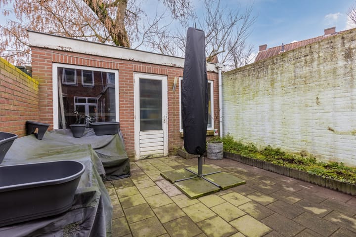 Photo 27 of Oscar Leeuwstraat 18