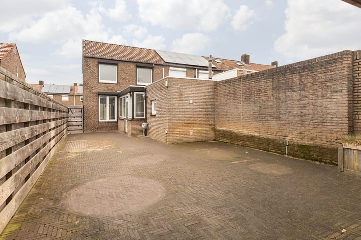 Foto 30 van Tiendstraat 58