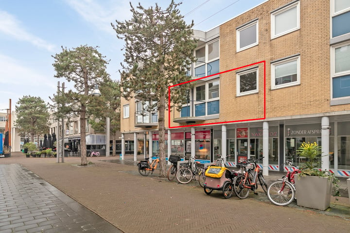 View photo 1 of Torenstraat 4-B