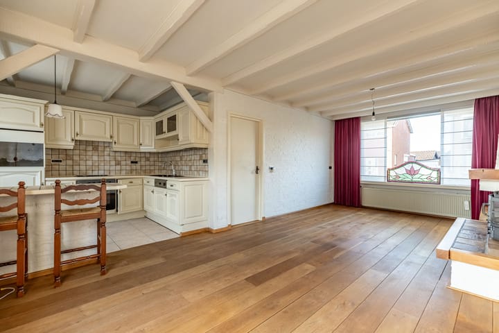 Foto 11 van Meidoornstraat 5