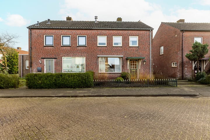 Foto 35 van Meidoornstraat 5