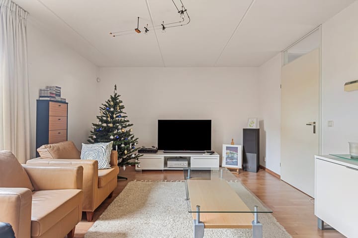 Foto 3 van Tuinfluiterlaan 10