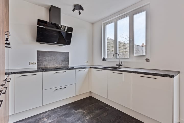 Foto 15 van Blaarthemseweg 14