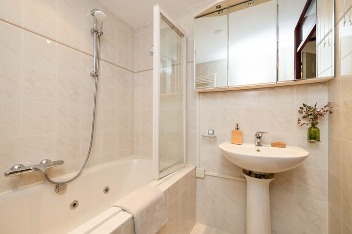 Foto 44 van Marepoortkade 18