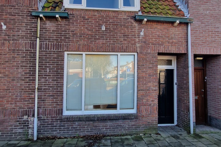 Bekijk foto 2 van Van Limburg Stirumstraat 22