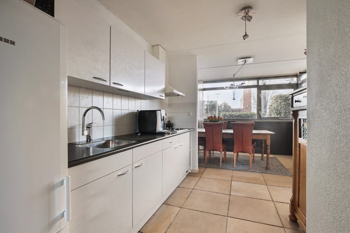 Foto 14 van Anne Vondelingplantsoen 17