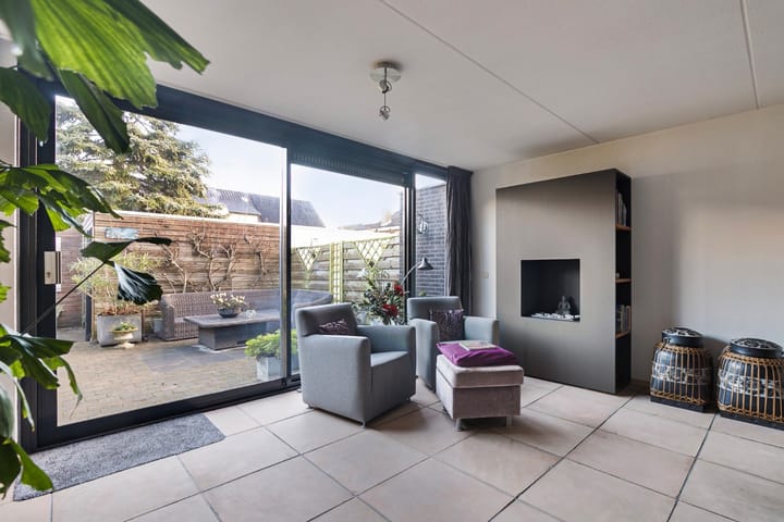 Foto 17 van Anne Vondelingplantsoen 17