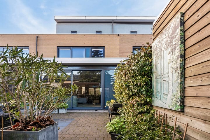 Foto 34 van Anne Vondelingplantsoen 17