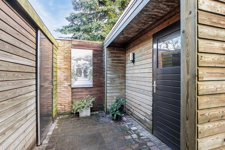 Foto 36 van Anne Vondelingplantsoen 17