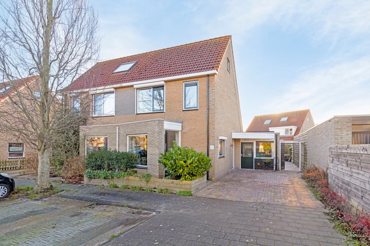 View photo 1 of Dr. Colijnstraat 39