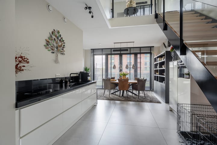 Photo 11 of Laan op Zuid 1642