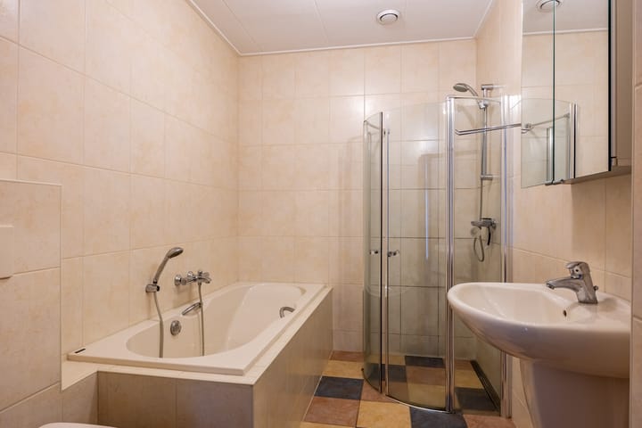 Foto 25 van De Ruyterstraat 1-B