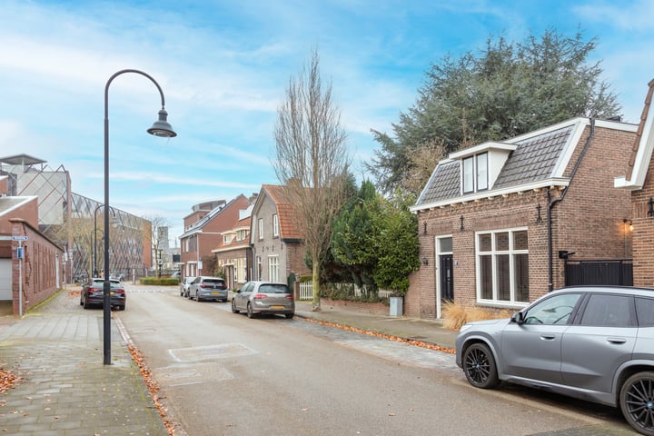 View photo 50 of Goudmijnstraat 37