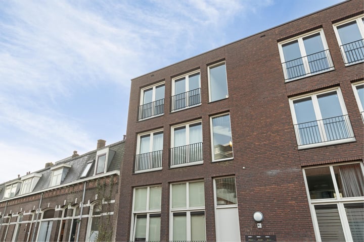 Bekijk foto 18 van Boomstraat 114-B