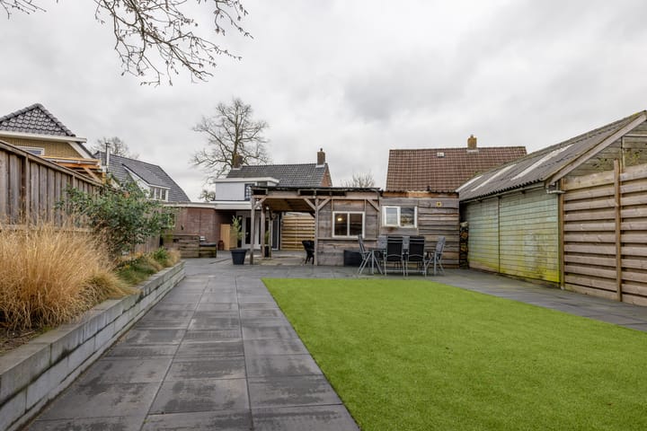 Foto 42 van De Dellen 47