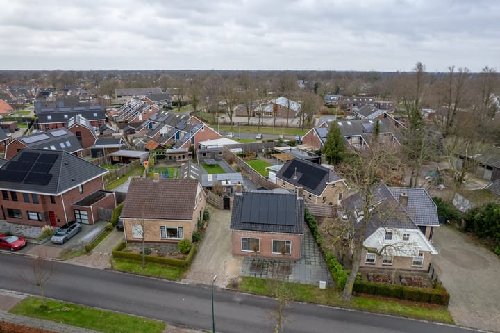 Foto 57 van De Dellen 47