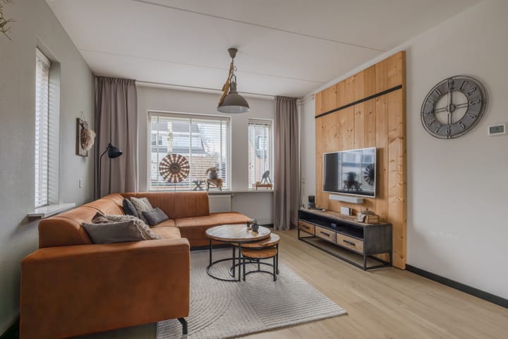 Foto 11 van Bonhommestrjitte 3