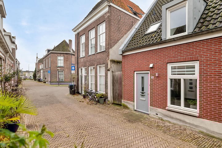 Foto 25 van Molenstraat 14